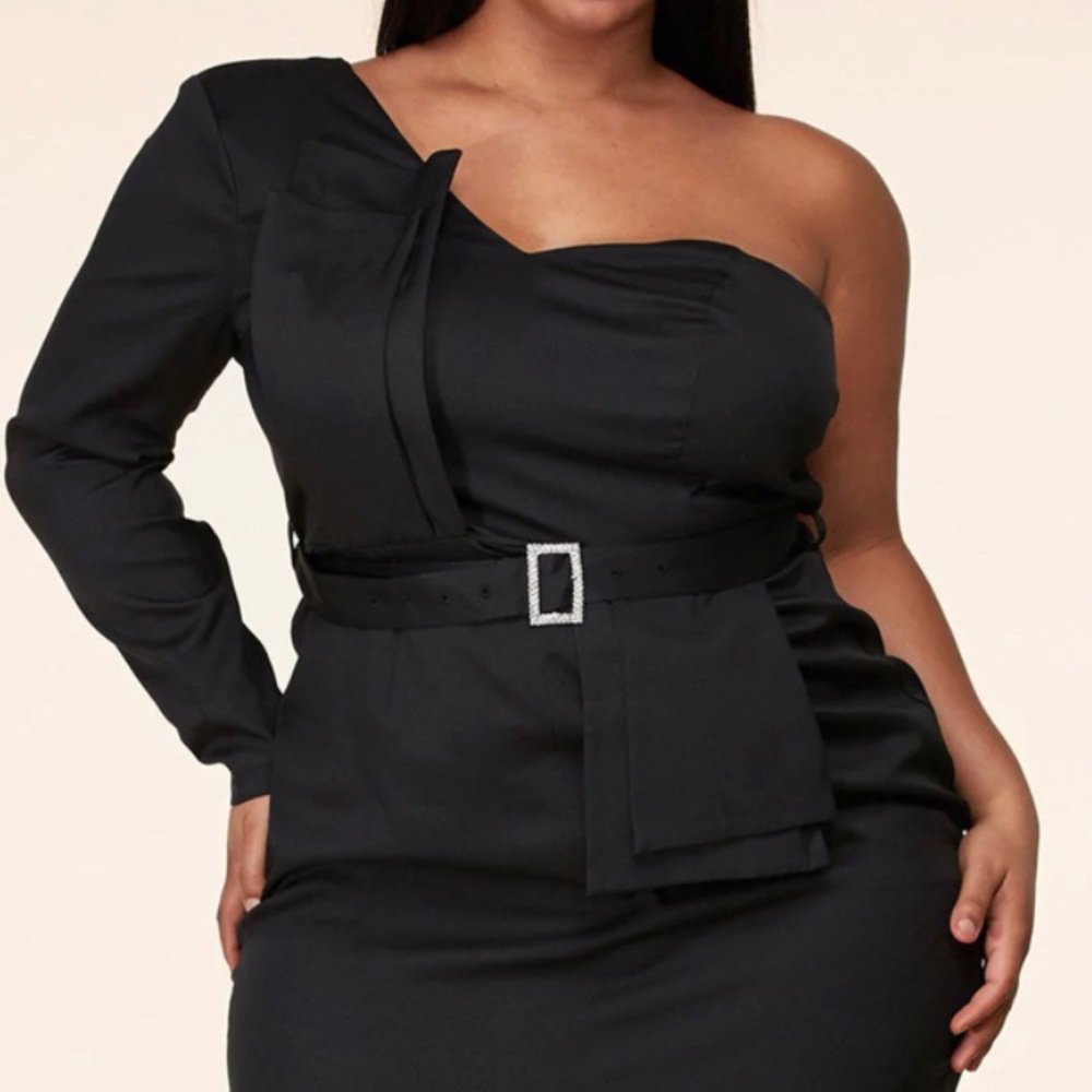 ONE SHOULDER FRONT DETAILED WITH BELT MINI DRESS